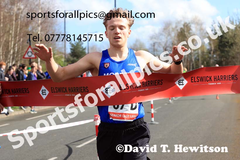 Senior mens 2024 Elswick Harriers Good Friday Relays, Newburn, Newcastle Upon Tyne  Photo: David T. Hewitson/Sports for All Pics